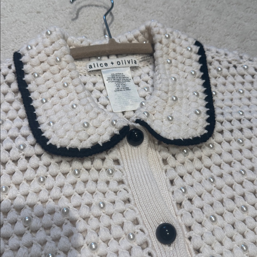 Alice & Olivia Collins Wool Cardigan Pearl Sweater Small - Picture 3 of 5